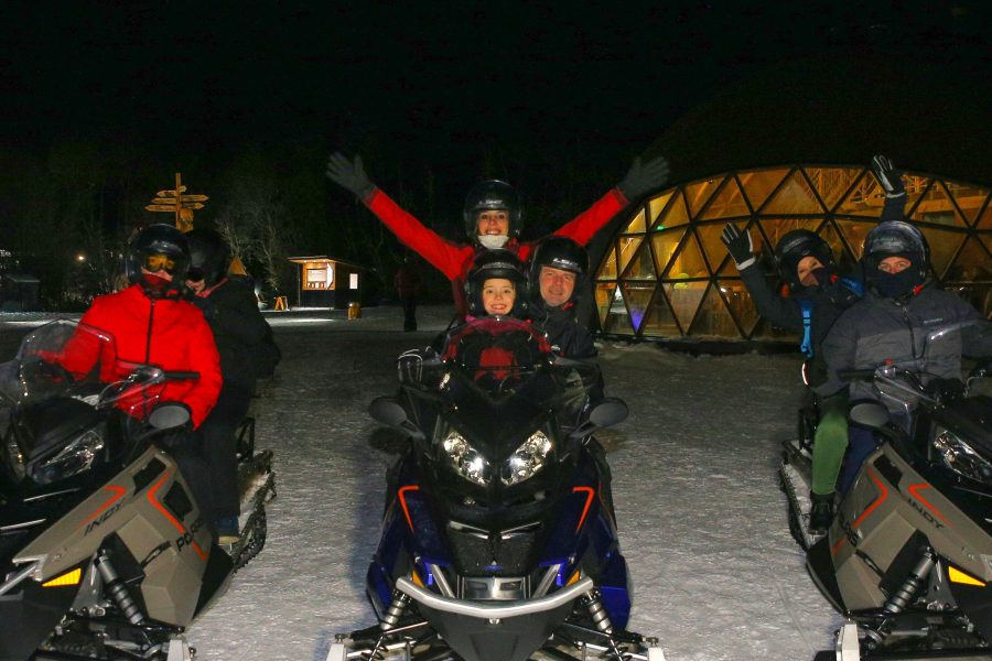 Motocicleta / Raquetes de Neve / Neve
